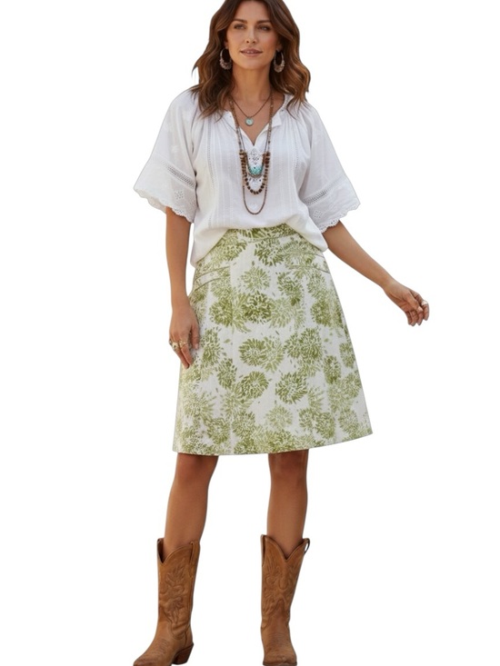 Studio Y Dresses & Skirts - Pleated A-Line Knee Length Skirt Vibrant Green Floral Print on White Zip Close L